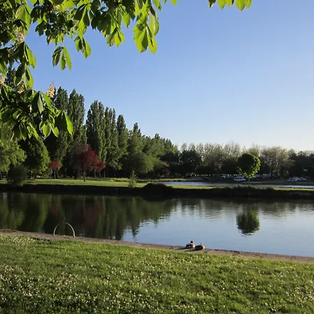 L'etoile Du Port Nocleg ze śniadaniem